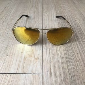 Oakley mirror aviators